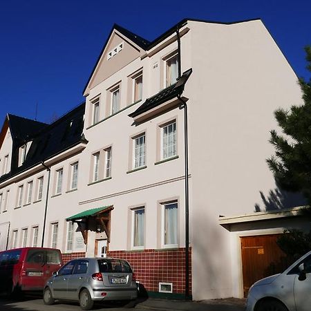Reusa Apartments Πλάουεν Εξωτερικό φωτογραφία