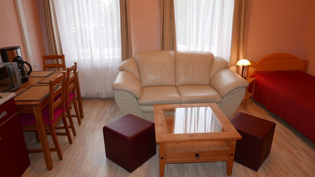 Reusa Apartments Πλάουεν Δωμάτιο φωτογραφία